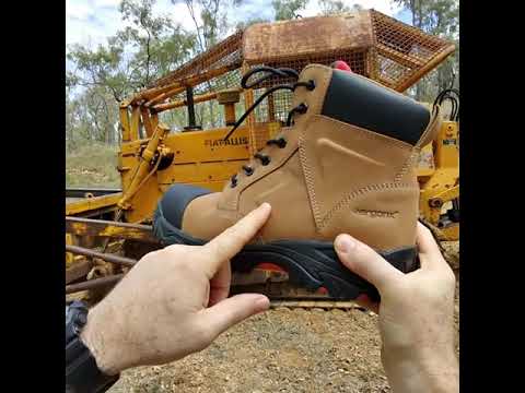 Ultimate Comfort: Arch Support Work Boots by Podiatrists #FootCare #Workboots